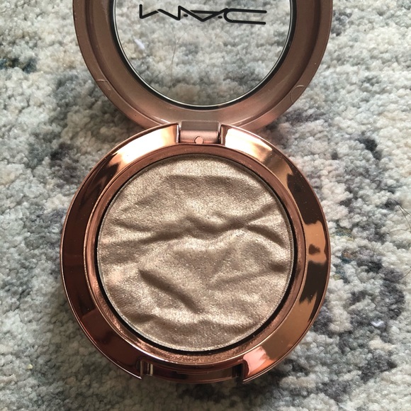 MAC Cosmetics foiled shadow - Picture 6 of 9